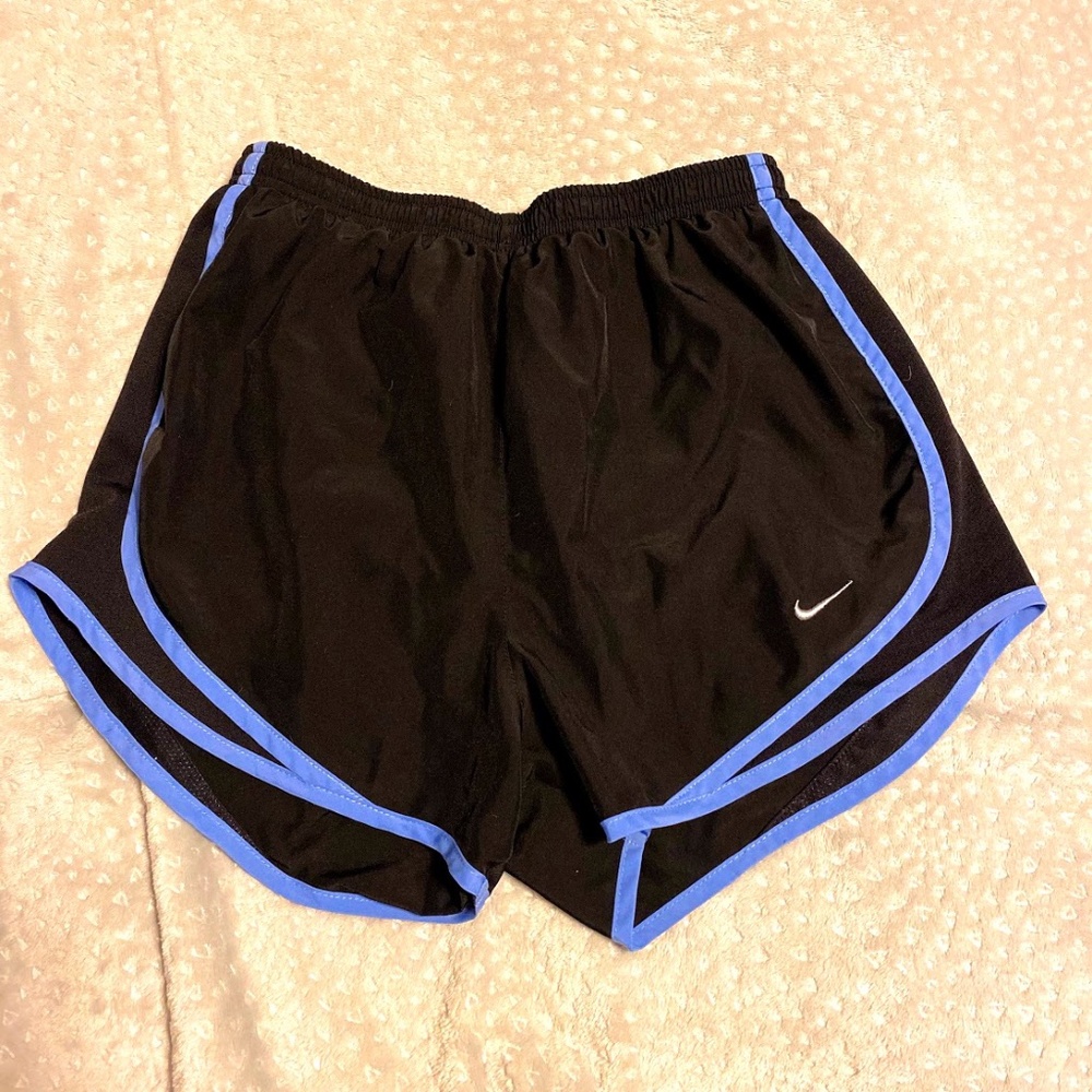 Black and blue nike shorts S